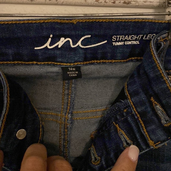 INC jeans P-24 - Picture 4 of 6